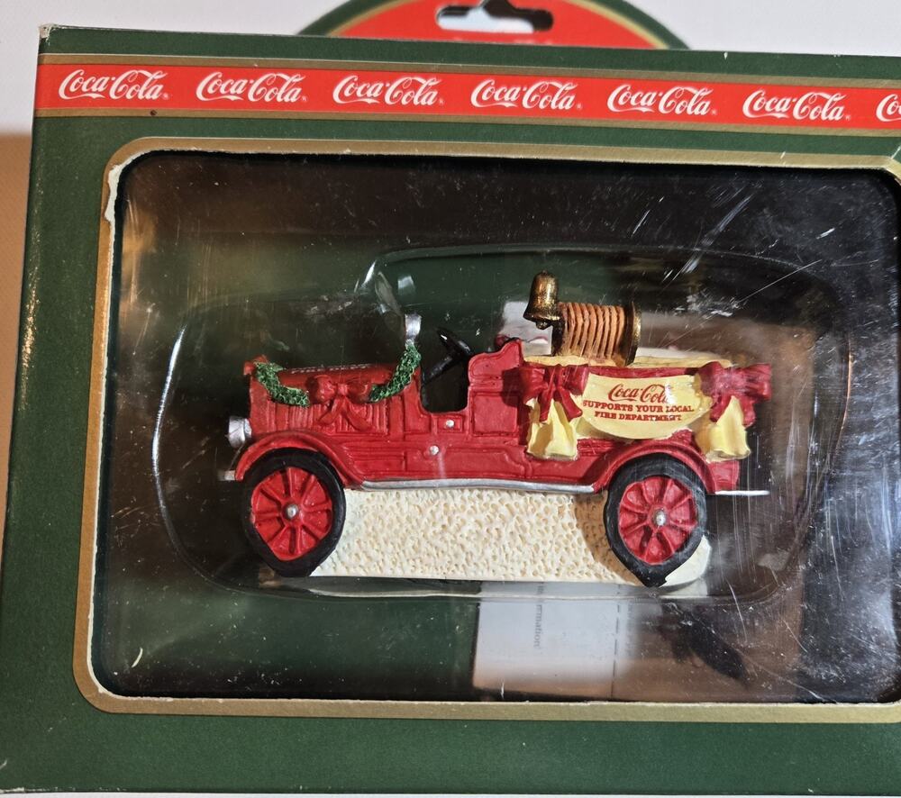1994 Coca-Cola Town Square Collection Station #14 Fire Truck - Item 64323 - NIB